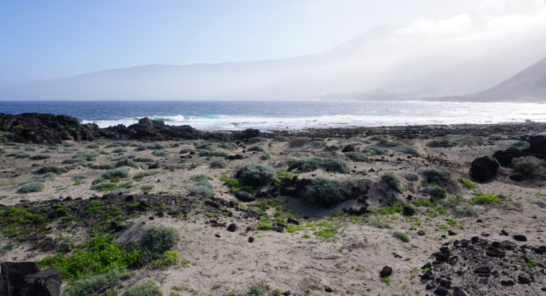 Playa Arenas Blancas - einziger Strand mit weissem Sand auf El Hierro