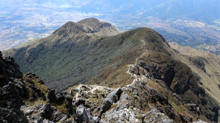 Blick auf den Abstiegsweg