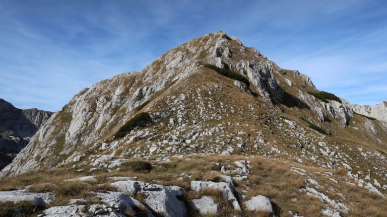 Mala Previja mit Blick auf den Terzin Bogaz-Südgrat