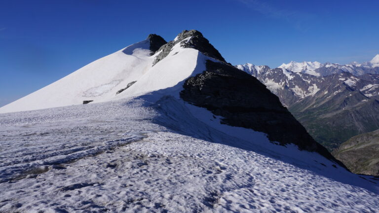 Blick vom Breithornpass zum Breithorn