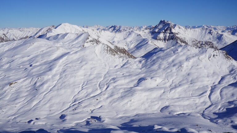 Tiefblick zur Heidelberger Hütte