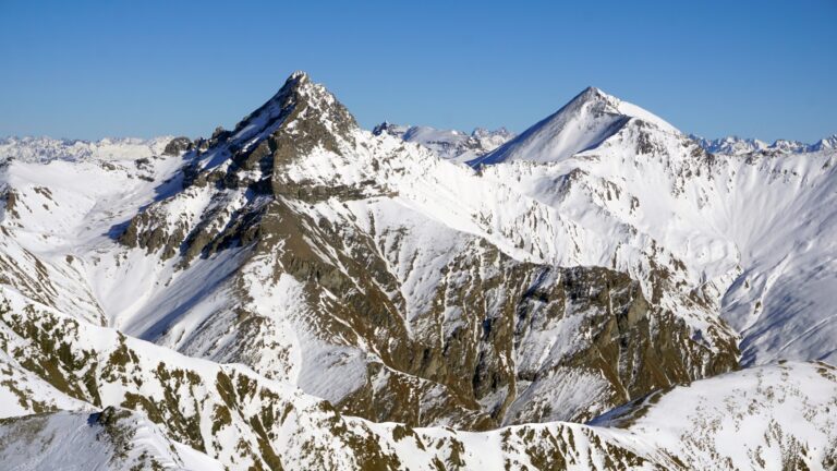 Und weil sie so schön sind, nochmal im Zoom: Piz Tschütta und Muttler