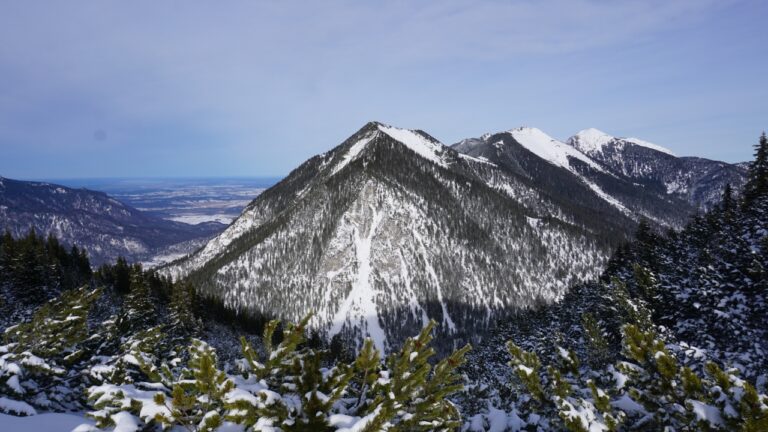 Blick auf Hoher Fricken, Bischof und Krottenkopf