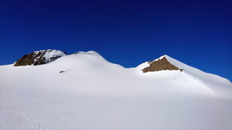 Blinnenhorn (hinten) und Klein Blinnenhorn (vorne)