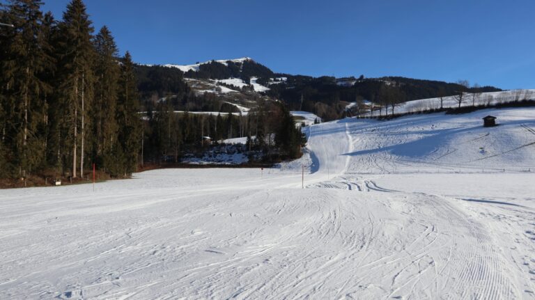 Auf der Südseite der Hohen Salve mangelts an Schnee.