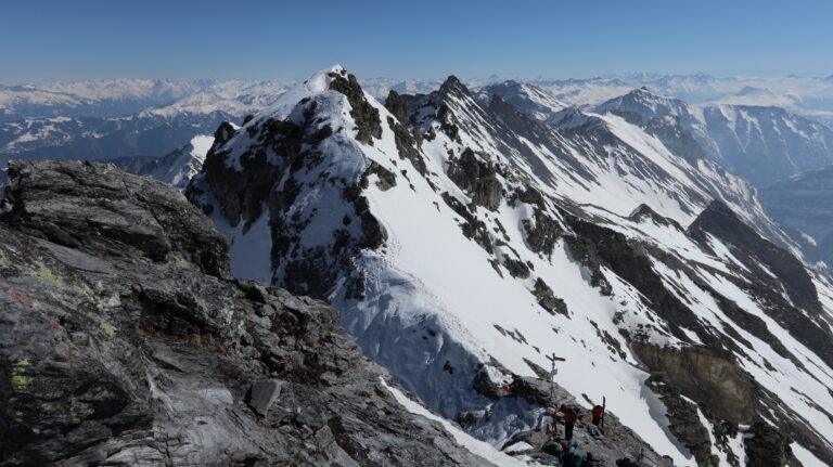 Blick zum Pizolsattel, Skidepot