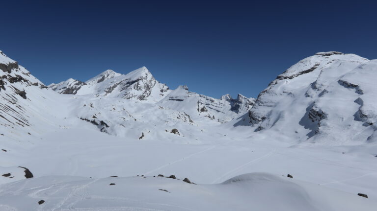 Blick von oberhalb der Steilstufe auf den Lämmerenboden