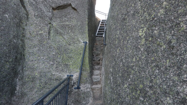 Gut ausgebauter Weg auf das Horn
