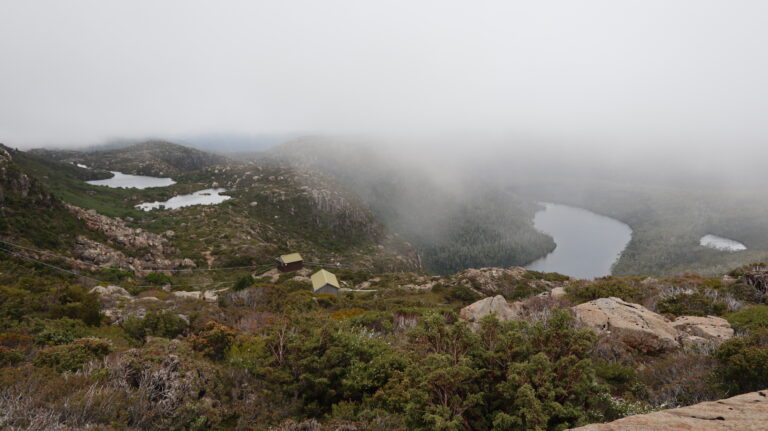 Tarn Shelf mit den "Talstationen" der Skilifte