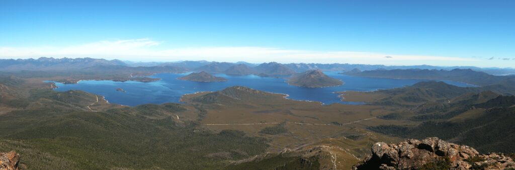 Lake Pedder Panorama vom Mount Eliza