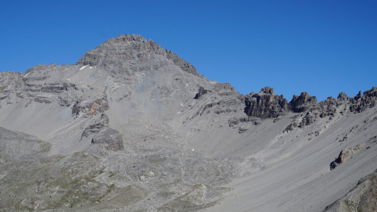 Zoom zum Pic de Rochebrune vom Col Perdu