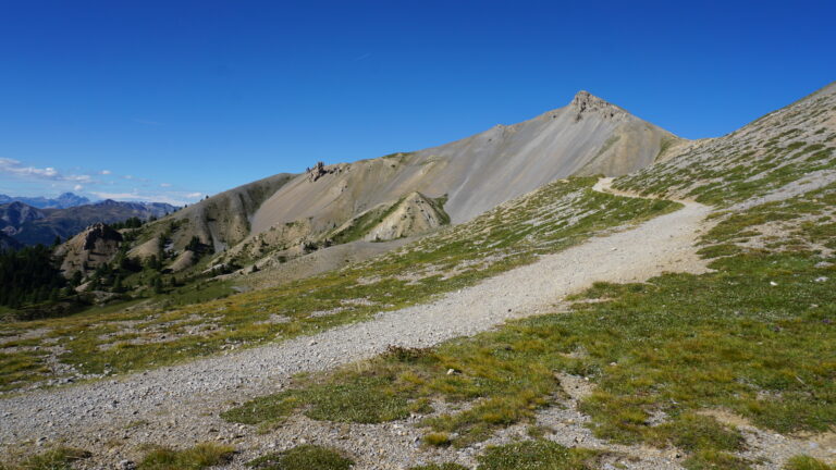 Beginn des Wanderwegs vom Col d'Izoard zum Col des Portes