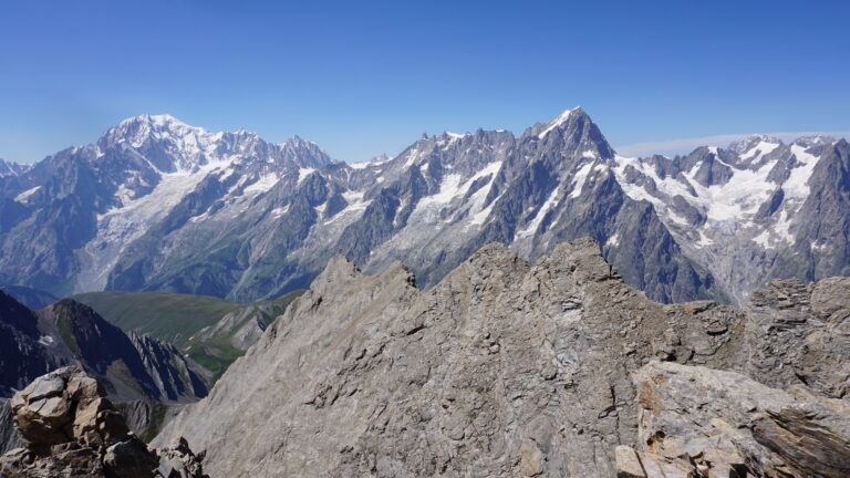 Blick auf Mont Blanc und Grandes Jorasses
