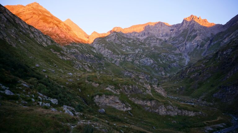 Morgenlicht über dem Valle di Viù