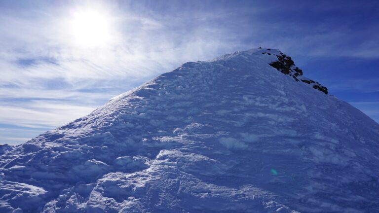 Aufstieg vom Skidepot zum Gipfel