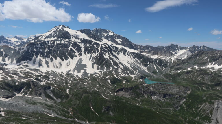 Blick zur Aiguille de Péclet