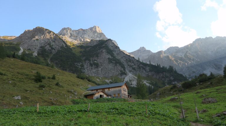 Sarotlahütte