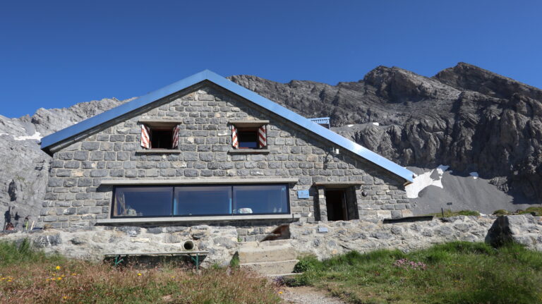 Cabane Rambert