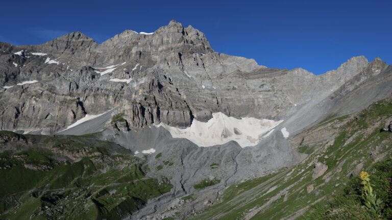 Höhenweg zum Col de Susanfe mit Blick auf Tour Salière