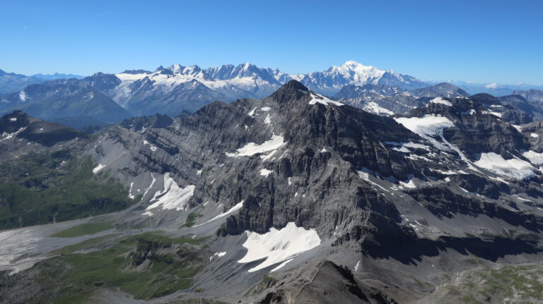 Blick zum Tour Salière auf der andern Seite des Col de Susanfe