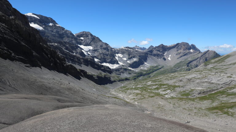 Abstieg vom Col de Susanfe zur Cabane de Susanfe