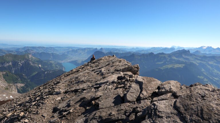 Toni geniesst den Seeblick