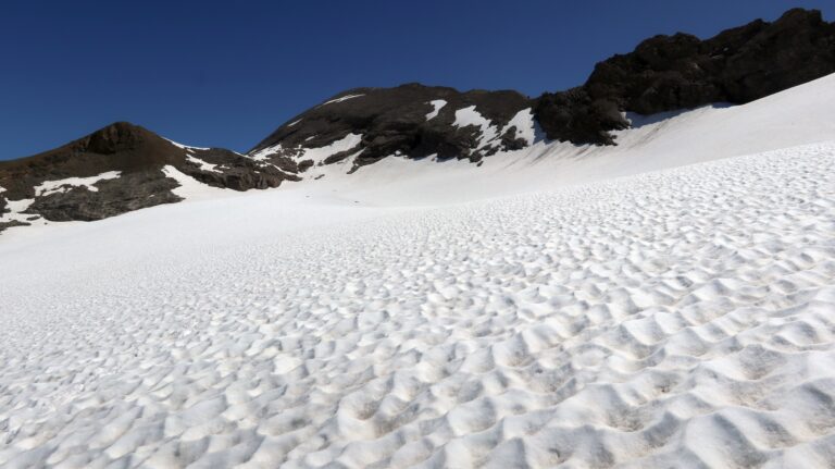 Der Gletscher war mit den "Huggeln" nicht sonderlich angenehm zu begehen.