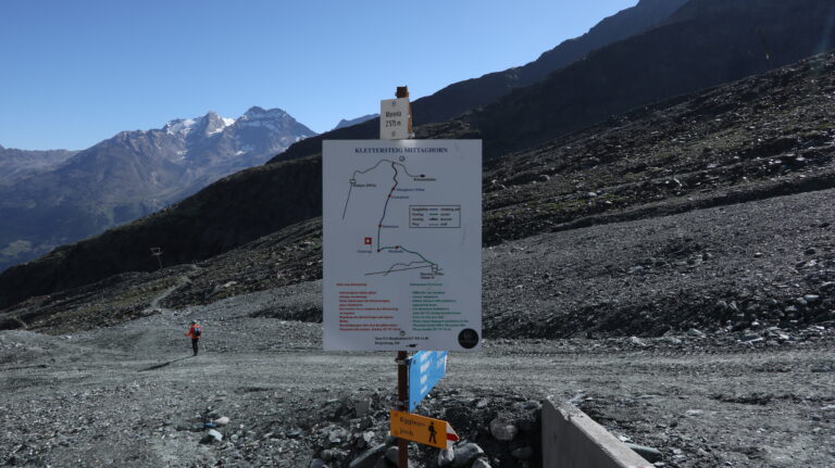 Hinweisschild an der Bergstation Morenia