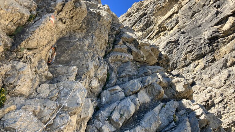 Gesicherter Steig vom Grinner Ferner in die Gasillschlucht