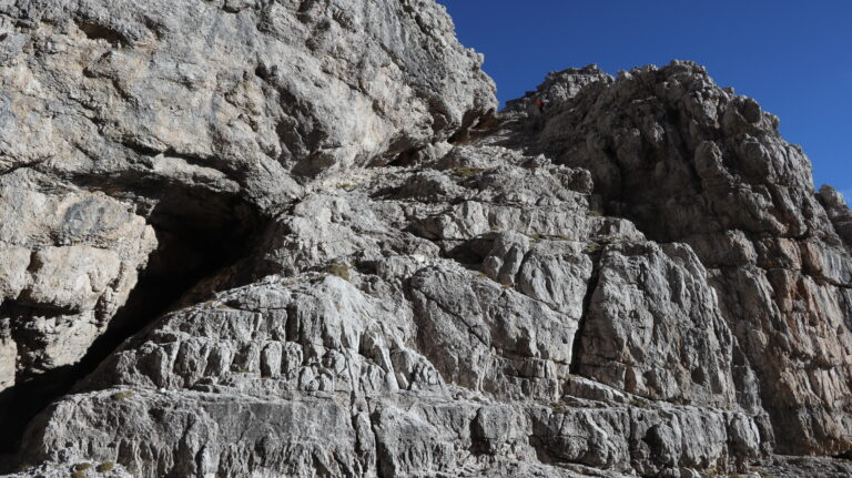 Abstieg in die Bocchetta di Campanile Basso