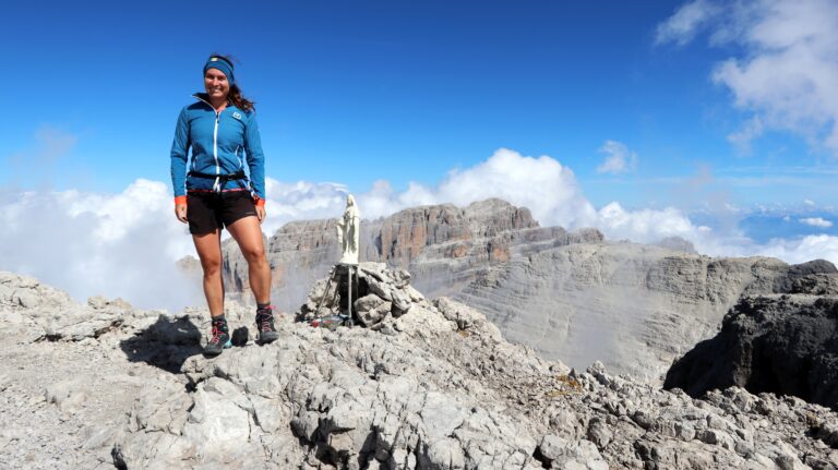 Happy über den zweiten erreichten Brentagipfel!