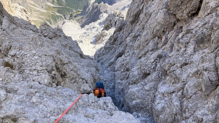 In der Schlucht gibt es eine Abseilpiste (4 x 20 m)