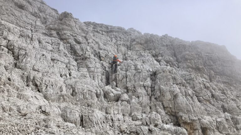 Die einzige etwas längere Kletterstelle oberhalb der Wand