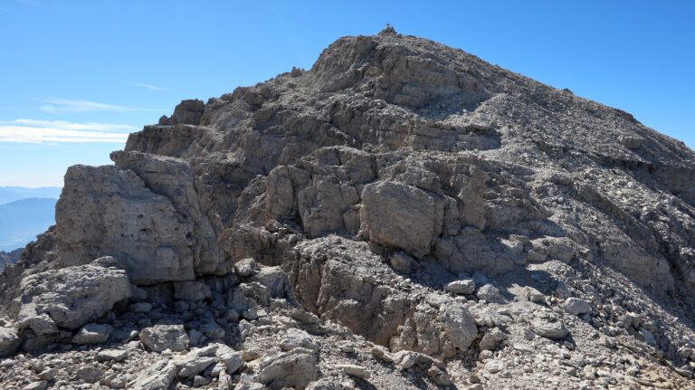 Die letzten Meter zum Gipfel sind einfach.